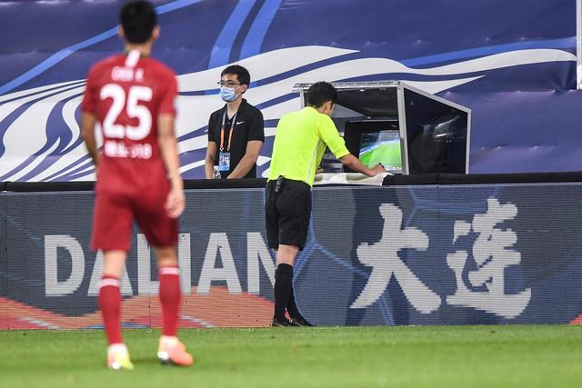国足选人争议解析：刘浩帆入选原因曝光，吕焯毅、田玉达更配？